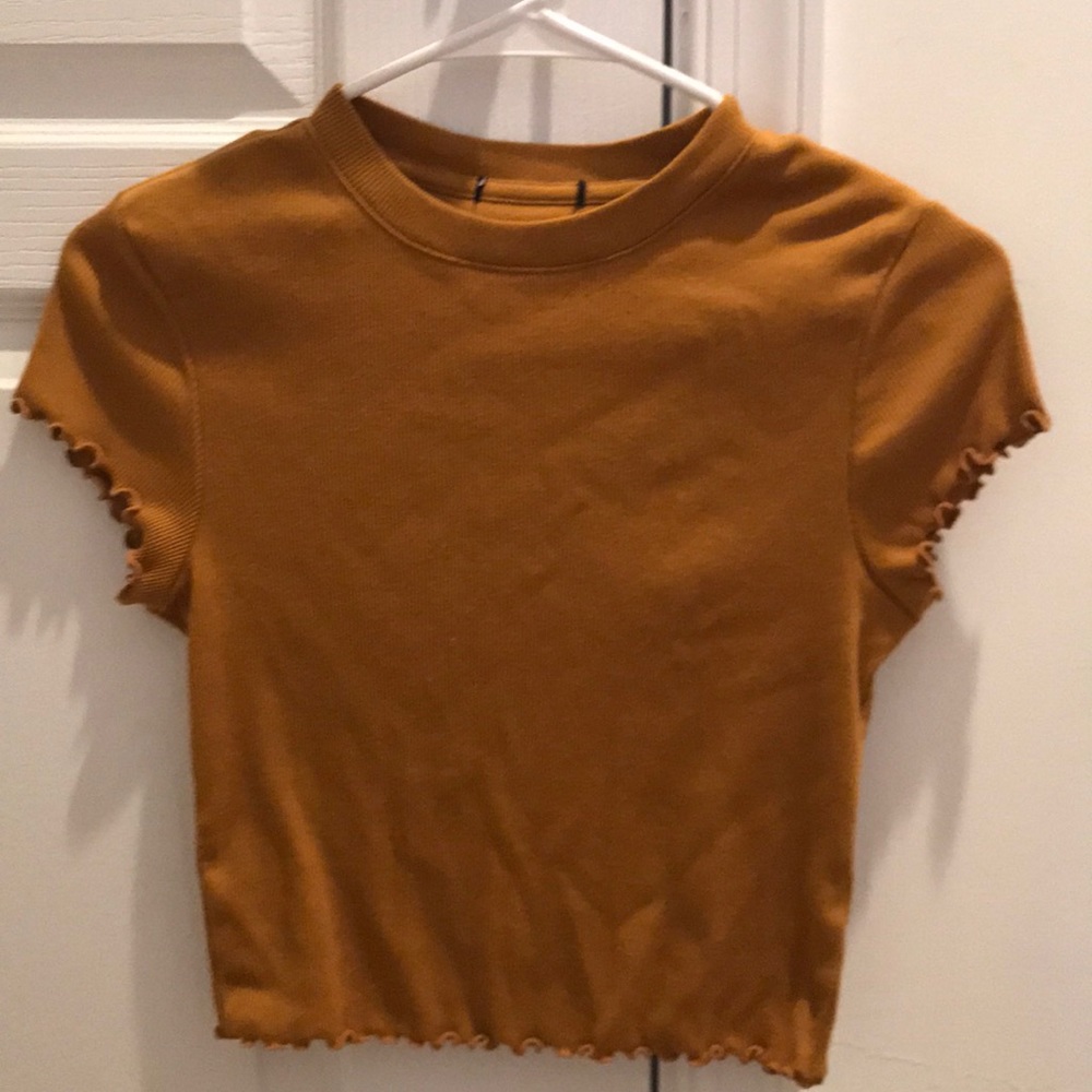 brown shirt